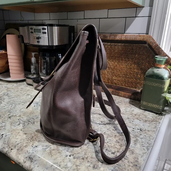 Coach Vintage Turn Lock Leather Backpack - Picture 8 of 16